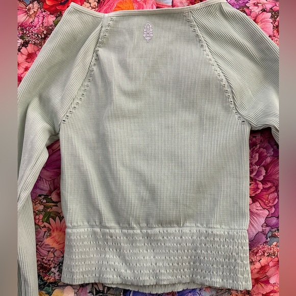 NWOT Free People Movement Mint Green Women's Cut It Out Top - Picture 9 of 9
